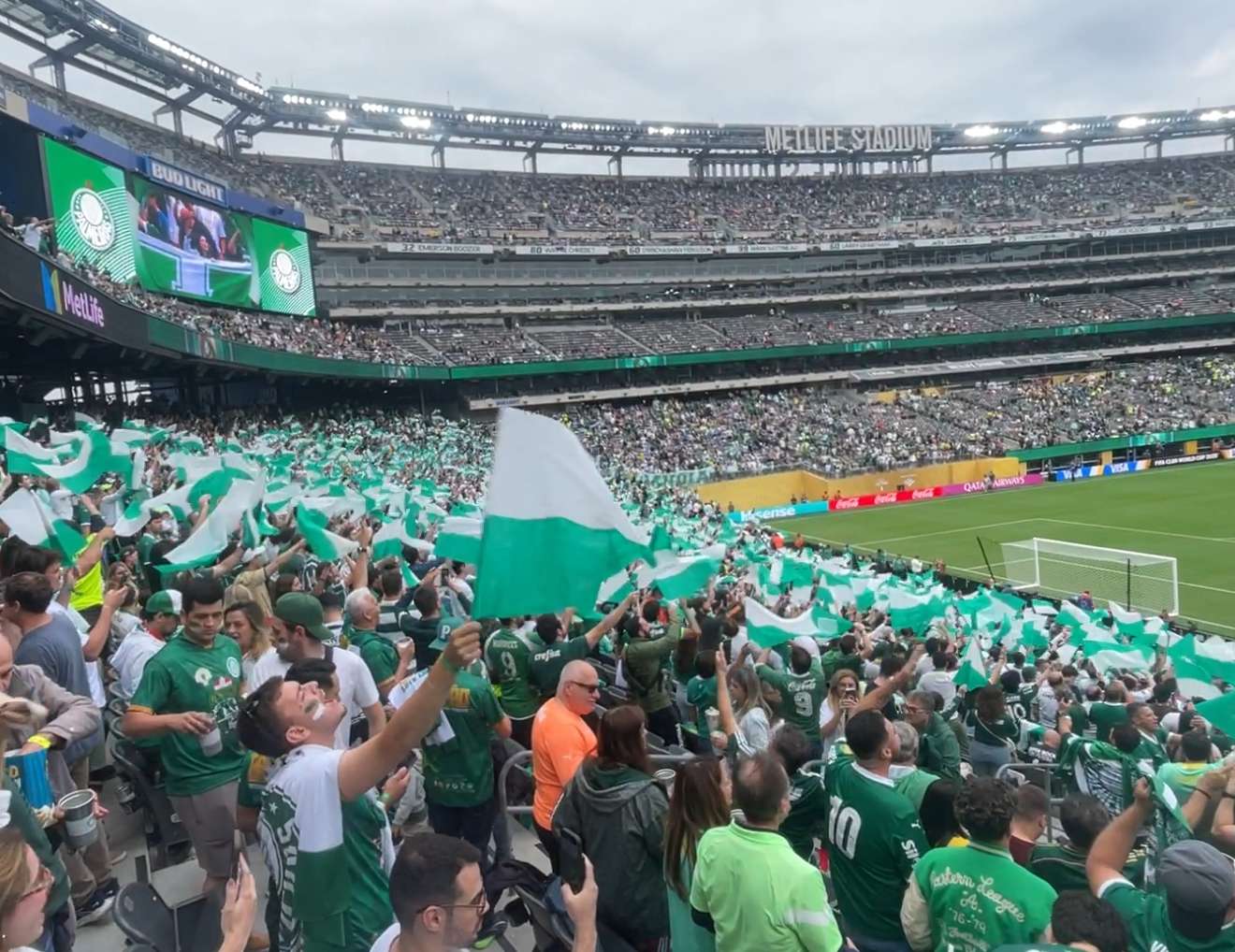 PALMEIRAS METLIFE TORCIDA NY TIMES SQUARE