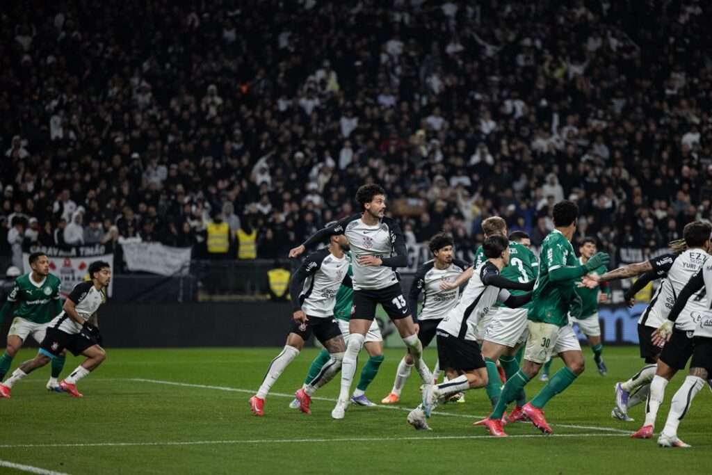 Bruno Fuchs se lesionou e saiu